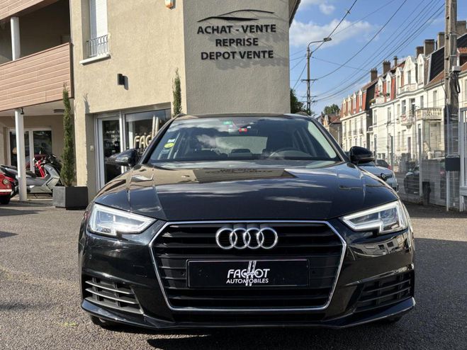 Audi A4 Avant 2.0 30 TDI - 122 - BV S-tronic 201 NOIR de 2019