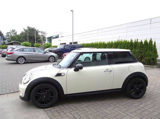 Mini One 1.6i STRIPING,AIRCO,ZWARTE VELGEN,GETINT Blanc de 
