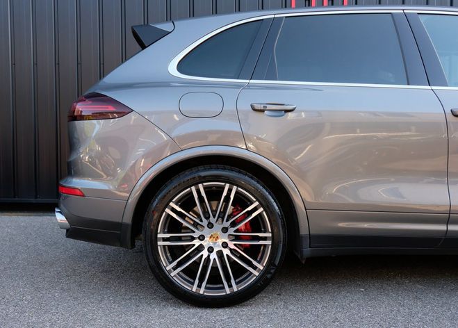 Porsche Cayenne TURBO  de 2016