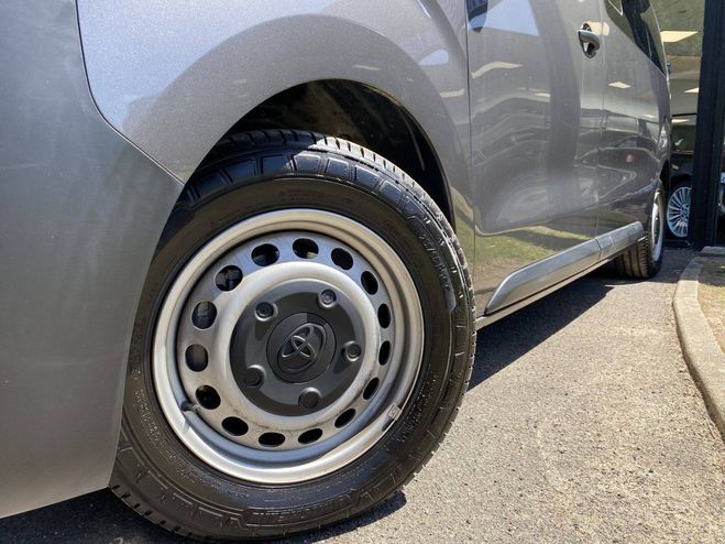 Toyota Proace Medium 2.0 140 D-4D Dynamic Confort MC22 GRIS de 2023