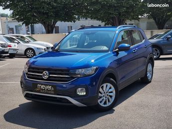  Voir détails -Volkswagen T Cross 1.0 tsi 95 cv lounge business à  La Roche-sur-Yon (85)