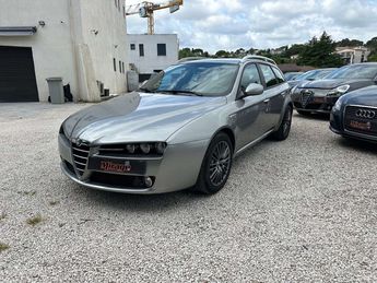  Voir détails -Alfa romeo 159 SW 2.0 JTDM 170 DISTINCTIVE 129000KMS à Antibes (06)