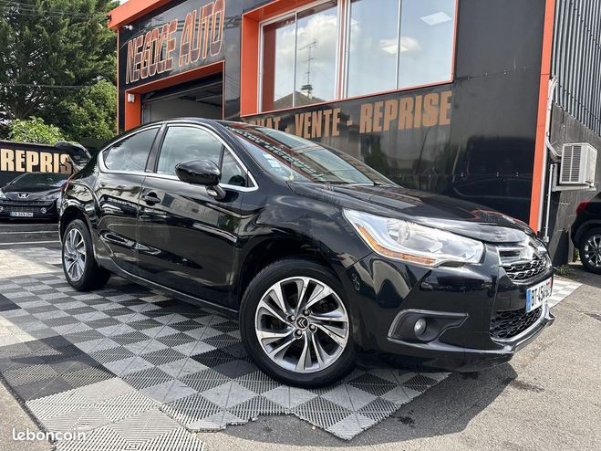 Citroen DS4 1.6 E-HDI AIRDREAM SO CHIC Noir de 2011