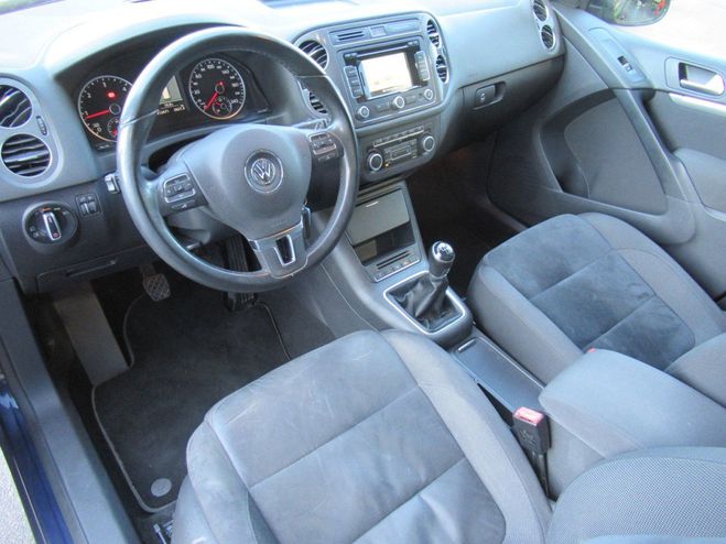 Volkswagen Tiguan 2.0 TDI 140CH BLUEMOTION TECHNOLOGY FAP  Bleu Nuit de 2012