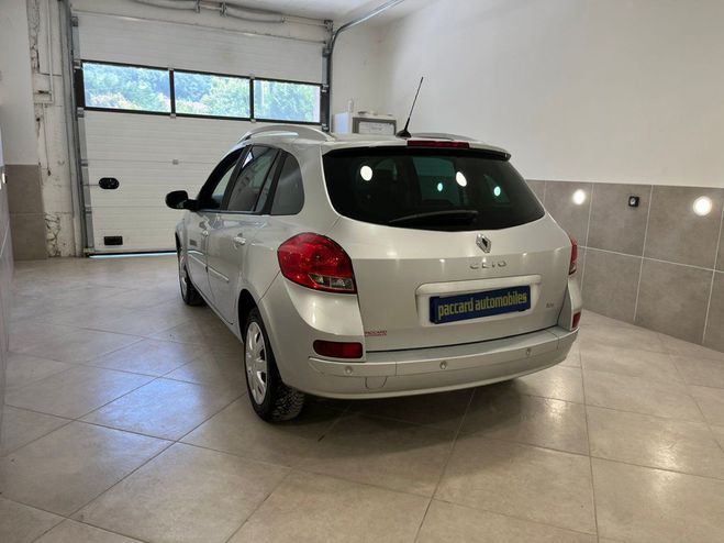 Renault Clio III (2) ESTATE 1.2 TCE 100CV DYNAMIQUE T GRIS de 2012