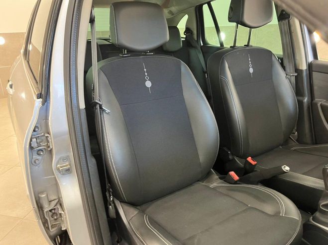 Renault Clio III (2) ESTATE 1.2 TCE 100CV DYNAMIQUE T GRIS de 2012