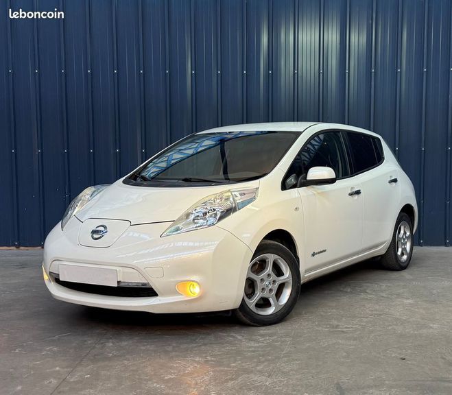 Nissan Leaf Electrique 24 KW-H Garantie 1 Camra de  Blanc de 2015