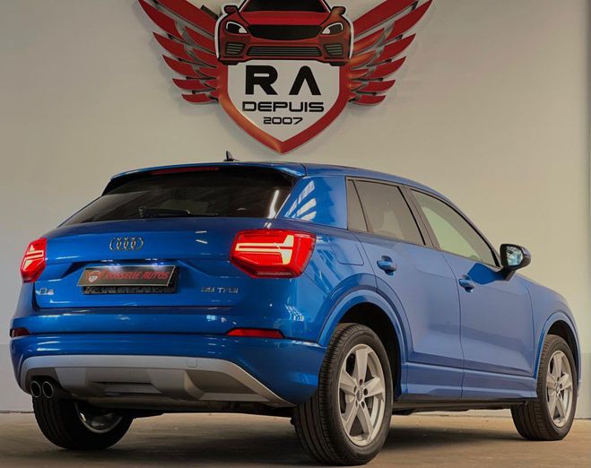 Audi Q2 35 TFSI 150CH DESIGN Bleu Fonc Mtallis de 2020