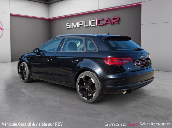 Audi A3 Sportback 2.0 TDI 150 S Line / JANTES RO Noir de 2013
