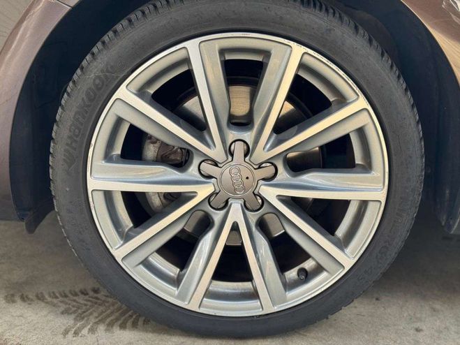 Audi A1 Sportback 1.6 TDI 105 Ambition Luxe Brun de 2014