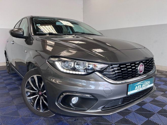 Fiat Tipo 5 PORTES 1.4 T-Jet 120 ch Lounge Gris de 2017