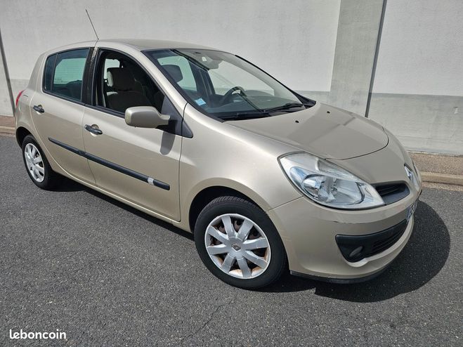 Renault Clio Renult iii 1.2 tce 100 Beige de 2007