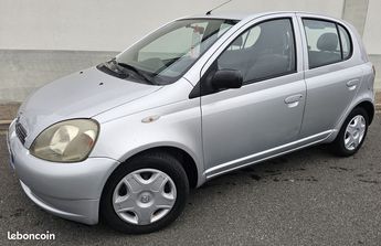  Voir détails -Toyota Yaris 1.3 85 cv 131.000 km bva clim à Belleville (69)