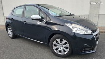  Voir détails -Peugeot 208 1.2 vti 68 cv 30.000 km à Belleville (69)