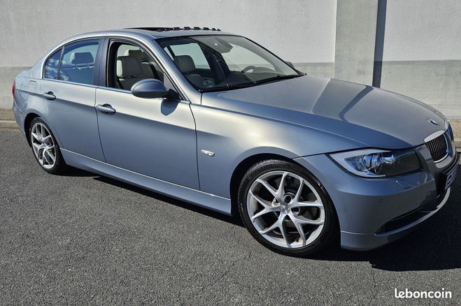 BMW Serie 3 330i E90 258CV TOIT OUVRANT ETAT COMME N  de 2005