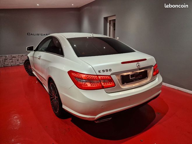 Mercedes Classe E 500 5.5 V8 388 CH 7G Tronic Plus PACK AM Blanc de 2012