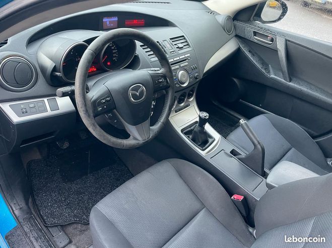 Mazda 3 1.6 cdvi 110 cv garantie Bleu de 2010