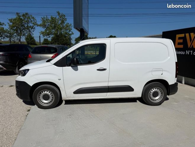 Peugeot Partner VU 1.6 HDI 100 ch ATTELAGE RADAR ARR BLU Blanc de 2019