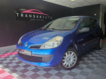  Voir détails -Renault Clio III 1.2 16V 75 Pack Authentique à Champs-sur-Yonne (89)