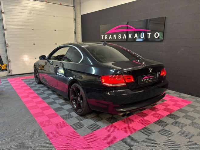 BMW Serie 3 COUPE E92 325d 197ch Luxe Noir de 2007