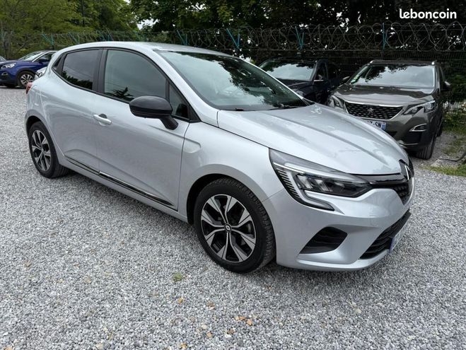 Renault Clio V E-TECH FULL HYBRID 145 EVOLUTION 1 ERE Gris de 2023