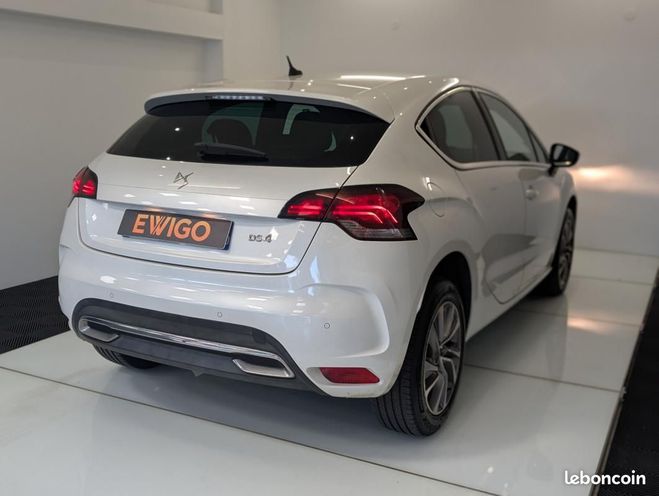 Citroen DS 4 1.6 BLUEHDI 120ch SO CHIC Blanc de 2016