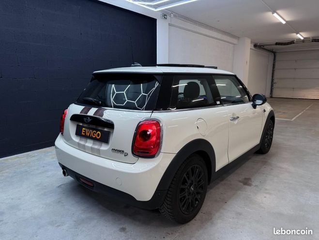 Mini One COOPER D 115 BVA SHOREDICTH TOIT PANO CL Blanc de 2016