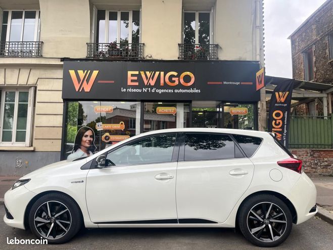 Toyota Auris 1.8 HSD 136H 100 FULL-HYBRID COLLECTION  Blanc de 2018