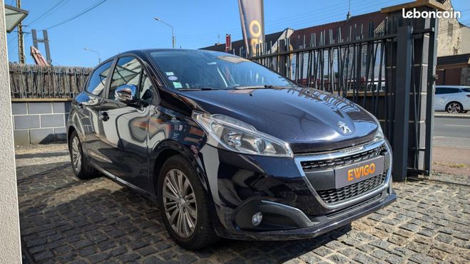 Peugeot 208 PureTech 82ch SS BVM5 Signature Distribu Bleu de 2019