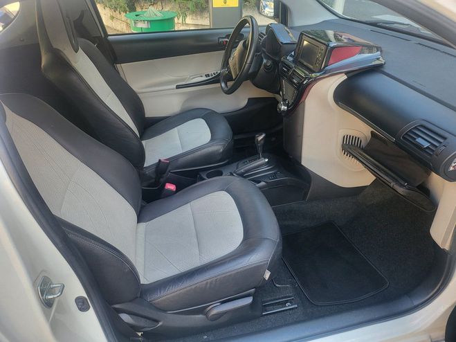 Toyota Iq 68 VVT-I MULTIDRIVE Blanc de 2011