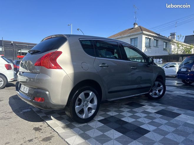 Peugeot 3008 1.6 HDI112 FAP PREMIUM PACK Beige de 2010