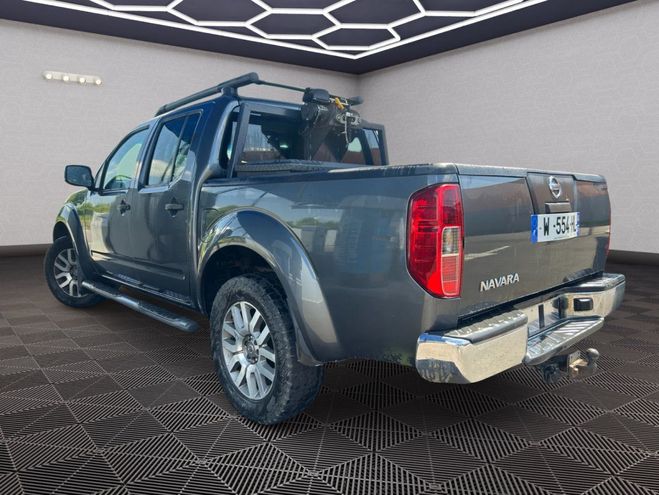 Nissan Navara Pickup 3.0 V6 DCI 231 DOUBLE CAB LE + TR Gris de 2012