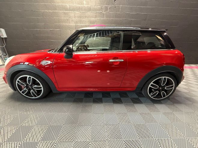 Mini Cooper JCW 2.0 231 F56 Rouge Noire de 2015