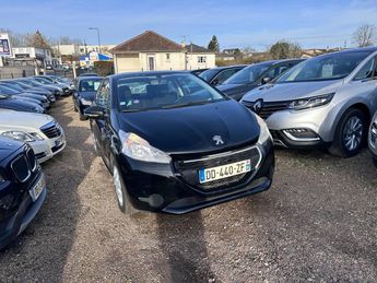  Voir détails -Peugeot 208 1.0 VTi 68ch BVM5 Access à Évreux (27)