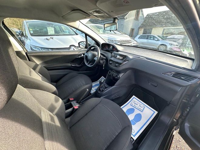 Peugeot 208 1.0 VTi 68ch BVM5 Access Noir de 2014