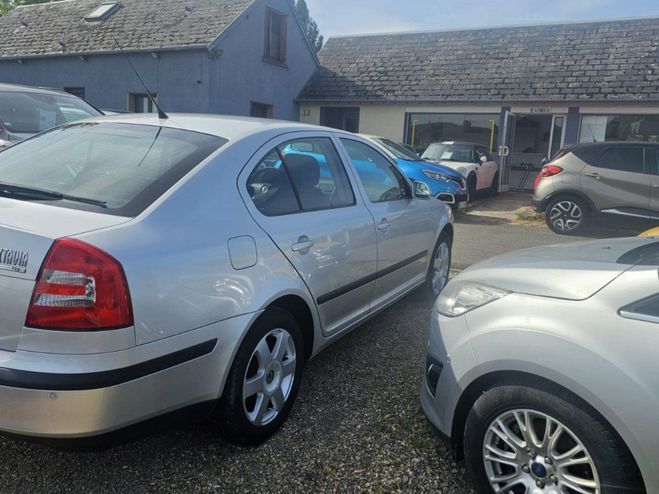 Skoda Octavia Combi 1.9 TDI 105 Ambiente Pack 167000 K Gris de 2007