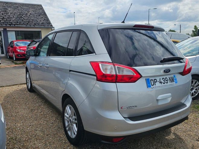 Ford grand C Max 1.6 TDCI 115 FAP Edition 7 Place distrib Gris de 2015