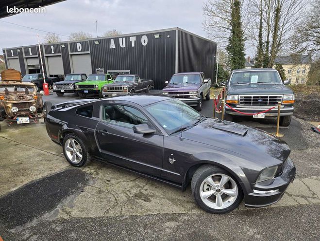 Ford Mustang GT 4.6 V8 305ch homologue Gris de 2009