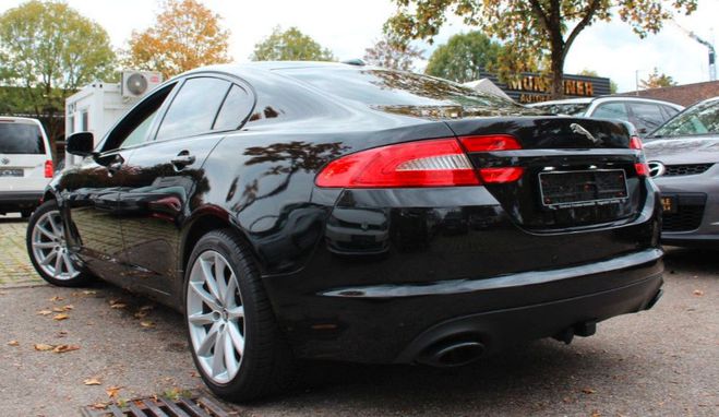 Jaguar XF 3.0 V6 D 240 LUXE *GARANTIE 12 MOIS* noir mtal de 2013