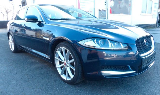 Jaguar XF Sportbrake 3.0 V6 D S 275 noir mtal de 2015