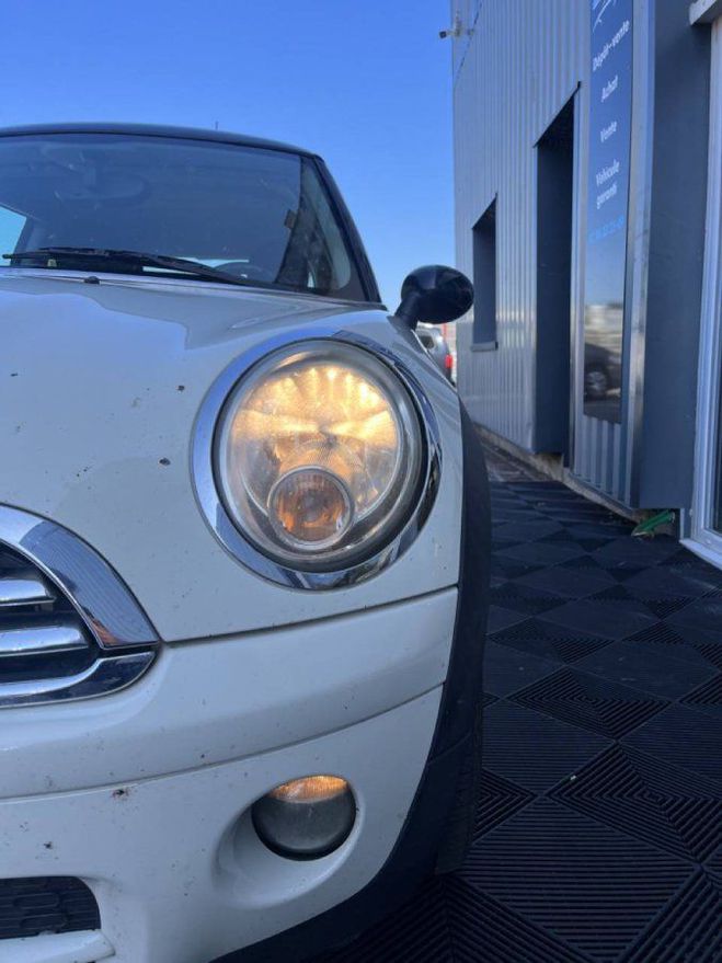 Mini Cooper II (R56) D 110ch BLANC de 2007