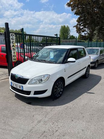  Voir détails -Skoda Fabia 1.6 TDI - à Waziers (59)