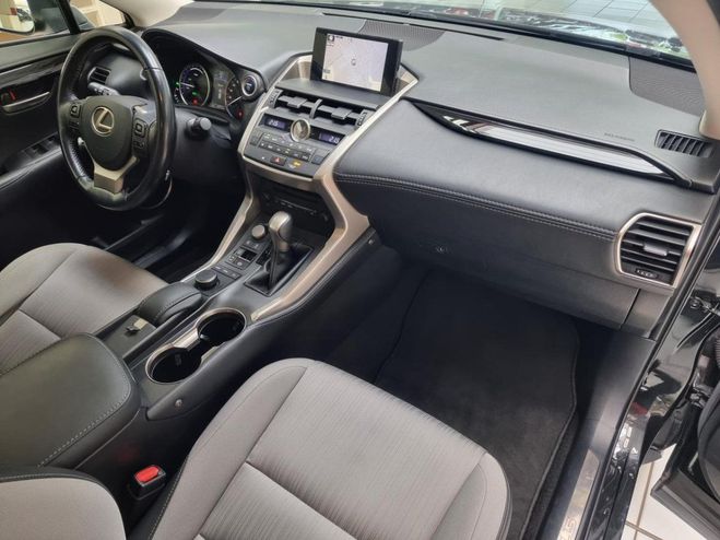 Lexus NX 300h 4WD - BV E-CVT Pack Noir de 2017