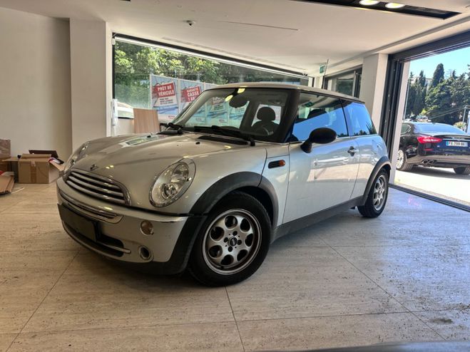 Mini Cooper 1.6i - 90 One Standard Gris de 2006