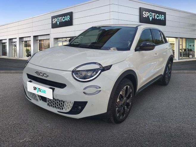 Fiat 600 1.2 Hybrid 100ch La Prima DCT6 Ice White de 2024