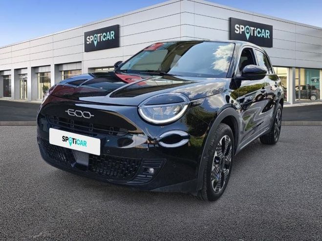 Fiat 600 1.2 Hybrid 100ch La Prima DCT6 Onyx Black de 2024