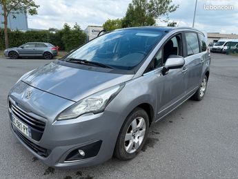  Voir détails -Peugeot 5008 Style 1.6 blueHdi 120cv 5places Boite Au à Montigny-en-Gohelle (62)