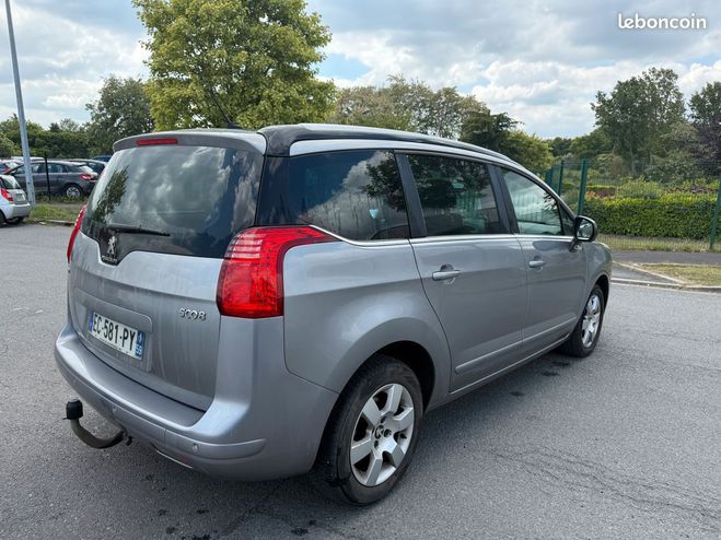 Peugeot 5008 Style 1.6 blueHdi 120cv 5places Boite Au Autre de 2016