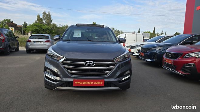 Hyundai Tucson 1.7 CRDi 115 2WD Business Gris de 2016