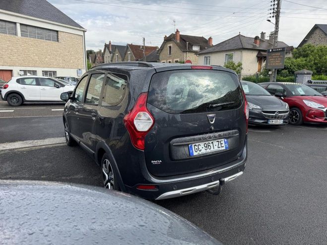 Dacia Lodgy 1.3 TCe FAP - 130 7pl Stepway gps   came GRIS FONCE de 2021